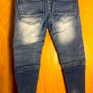 Boys size 4T washed jeans